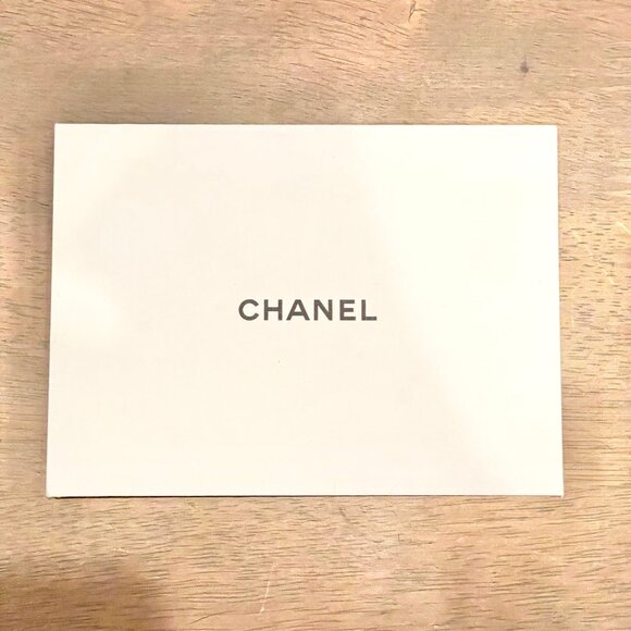 Authentic CHANEL blank gift White card with envelop 5" x 3.75" New - Picture 3 of 6